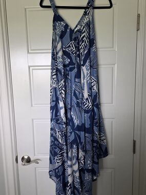 NWT Flowing Blue High-Low Midi Dress with Abstract Leaf Print Size XL